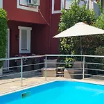 Corfu فيلة كانوني